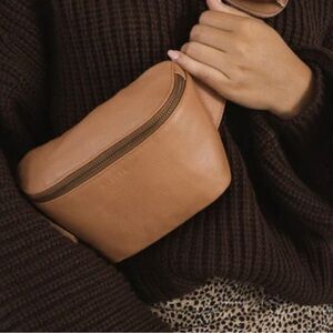 Mandrn Fanny pack bag